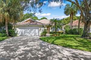 146 Lost Bridge Drive Palm Beach Gardens, FL 33410 Sold 02/28/23