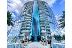 851 Ne 1st Avenue 812, Miami