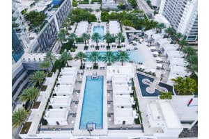 851 NE 1st Avenue 812, Miami, FL 33132 - MLS#R10855738