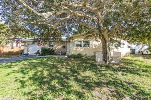 2521 Jaeger Drive Delray Beach, FL 33444 Sold 03/08/23