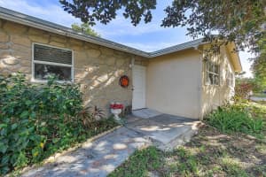 2521 Jaeger Drive Delray Beach, FL 33444 Sold 03/08/23