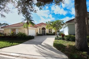 167 E Hampton Way Jupiter, FL 33458 Sold 04/04/23