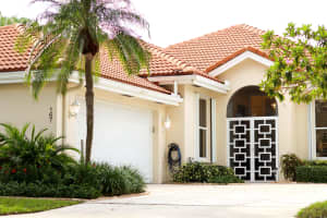 167 E Hampton Way Jupiter, FL 33458 Sold 04/04/23