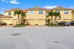 631 Sw Glen Crest Way Stuart, FL 34997 Sold 03/06/23