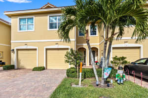 631 Sw Glen Crest Way, Stuart, Fl 34997 Stuart, FL 34997 Sold 03/06/23