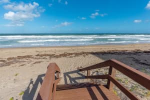 9400 S Ocean Drive 907 Jensen Beach, FL 34957 Sold 04/14/23