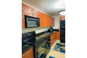 3000 S Ocean Drive 912 Hollywood, FL 33019 Sold 03/07/23