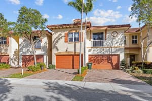121 Prive Circle, Delray Beach, FL 33445, Sold 02/03/23