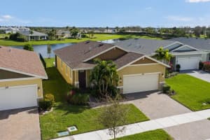 541 Se Plumeria Drive