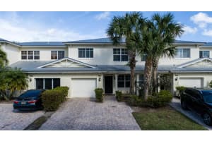 3914 Sabal Way Fort Pierce, FL 34982 Sold 04/27/23