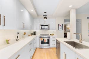 2784 S Ocean Blvd, Palm Beach, FL 33480, Sold 04/18/23