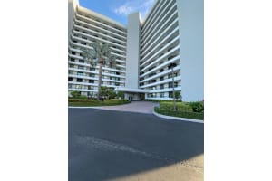 8800 S Ocean Drive 802, Jensen Beach, Fl 34957 Hutchinson Island, FL 34957 Sold 04/13/23