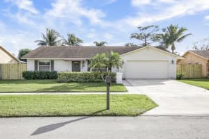4791 Blue Pine Circle Lake Worth, FL 33463 Sold 03/13/23