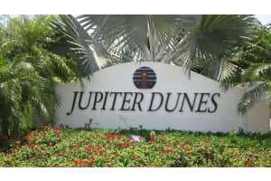 2104  Fairway Drive  S Jupiter, FL 33477 Sold 04/20/23