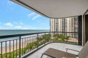 5380 N Ocean Drive 7-i Singer Island, FL 33404 Sold 04/04/23