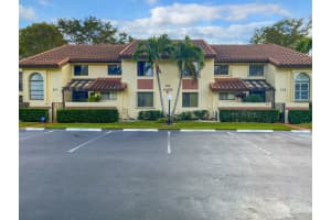 10255 N Circle Lake Drive 202 Boynton Beach, FL 33437 Sold 05/19/23