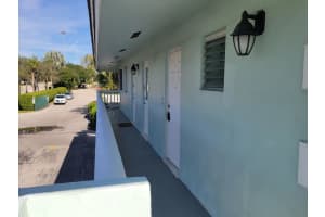 322 N Federal Highway 223 Deerfield Beach, FL 33441 Sold 02/28/23