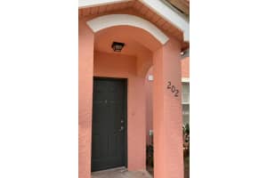 106 Sw Peacock Boulevard  Sw 4202 Port Saint Lucie, FL 34986 Sold 04/03/23