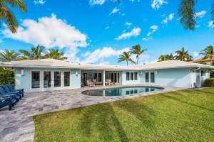 1041 Gulfstream Way Singer Island, FL 33404 Sold 02/13/23