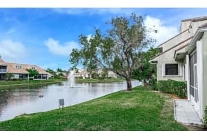 49 N Lakeshore Drive, Hypoluxo, FL 33462 Sold 06/01/23