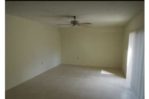 562 Green Springs Place 562 West Palm Beach, FL 33409 Sold 04/18/23