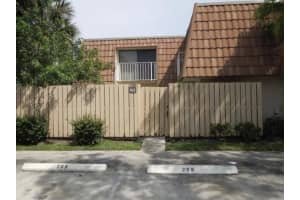 832 Blue Ridge Circle 832 West Palm Beach, FL 33409 Sold 03/16/23