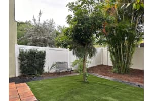 4961 NW 59th St, Tamarac, FL 33319, Sold 04/12/23