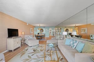 611 Se 7th Street Ph-6, Delray Beach, Fl 33483 Delray Beach, FL 33483 Sold 05/19/23