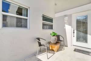870 Nw 21st Way Delray Beach, FL 33445 Sold 02/23/23