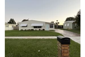 588 Sioux Road Lake Worth, FL 33462 Sold 02/17/23