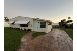 588 Sioux Road, Lake Worth, Fl 33462 Lake Worth, FL 33462 Sold 02/17/23