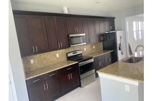 161 Se Via Visconti Port Saint Lucie, FL 34952 Sold 04/19/23