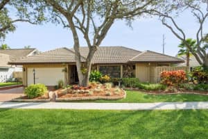 106 Timber Lane Jupiter, FL 33458 Sold 03/10/23