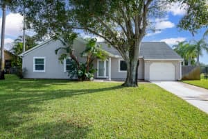 1517 SE South Balcourt Ct, Port St. Lucie, FL 34952, Sold 04/17/23