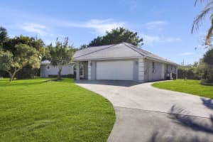 310 Rosewood Dr, Fort Pierce, FL 34947, Sold 01/26/23