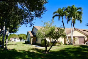 114 Village Walk Dr, Royal Palm Beach, FL 33411, Sold 03/17/23