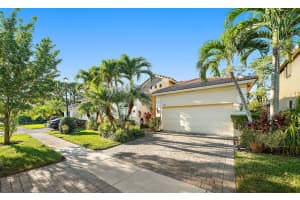 2625 Se Stonebriar Way, Stuart, Fl 34997 Stuart, FL 34997 Sold 06/14/23