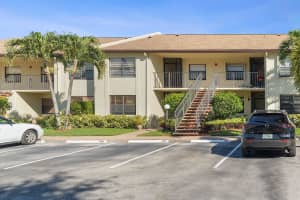 7926 Willow Springs Dr, Lake Worth, FL 33467, Sold 04/20/23