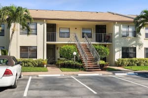 7926 Willow Springs Dr, Lake Worth, FL 33467, Sold 04/20/23