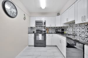 6190 Woodlands Blvd, Tamarac, FL 33319, Sold 02/23/23