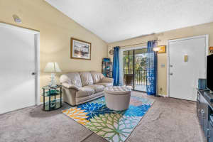 6512 Chasewood Drive H Jupiter, FL 33458 Sold 06/01/23