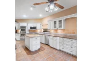 8712 Via Reale Boca Raton, FL 33496 Sold 01/27/23