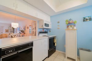 307  Waterside Drive Hypoluxo, FL 33462 Sold 02/28/23