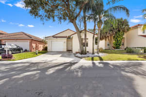 8161  Pelican Harbour Drive Lake Worth, FL 33467 Sold 03/09/23