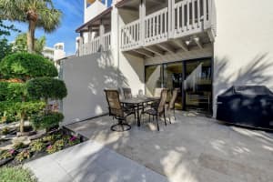 2717 N Ocean Boulevard   Th6 Boca Raton, FL 33431 Sold 04/12/23