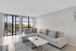 800 Parkview Drive 429, Hallandale Beach, Fl 33009 Hallandale Beach, FL 33009 Sold 05/03/23