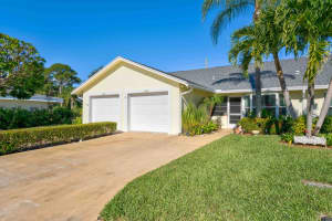 10867 Se Sea Pines Circle, Hobe Sound, Fl 33455 Hobe Sound, FL 33455 Sold 02/17/23