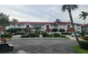 110 Half Moon Circle D3, Hypoluxo, Fl 33462 Hypoluxo, FL 33462 Sold 04/27/23