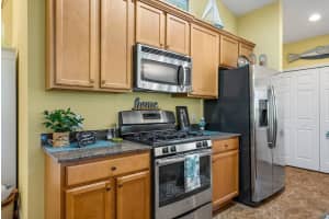 512  Calamondin Way  Sw Vero Beach, FL 32968 Sold 02/10/23
