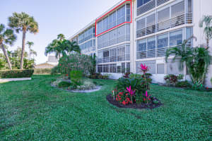 2615 Garden Dr N, Lake Worth, FL 33461, Sold 03/31/23